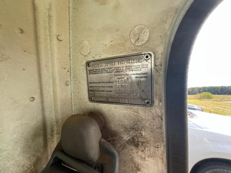 1997-isuzu-cab-&-chassis-image-30