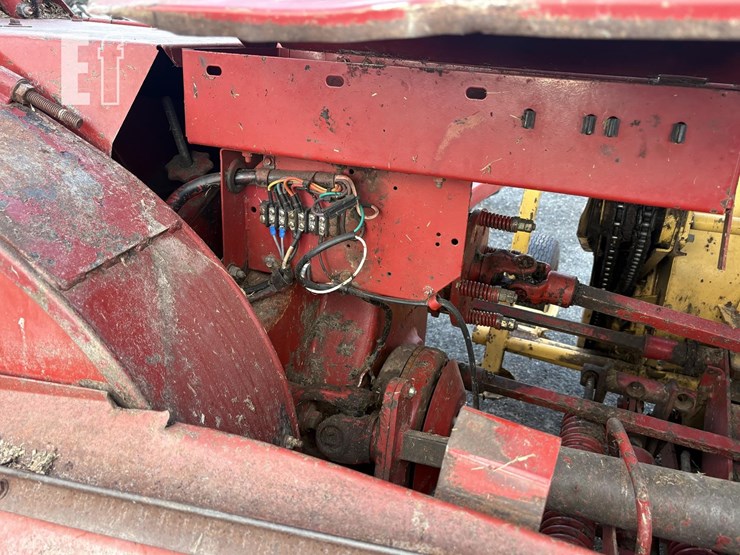 new-holland-900-image-18