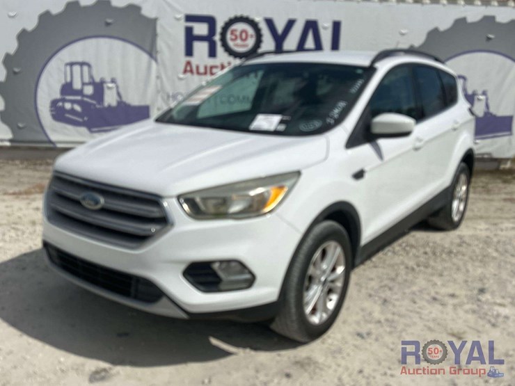 2018-ford-escape-se-image-1