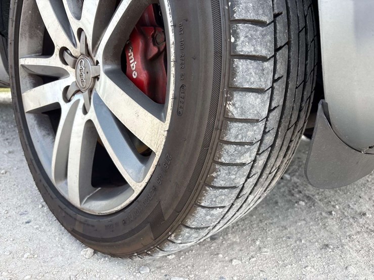 2012-audi-q7-premium-plus-awd-suv-image-28