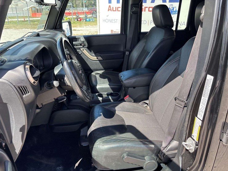 2016-jeep-wrangler-image-11