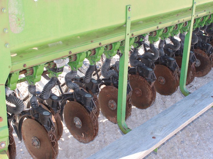 john-deere-8200-image-6