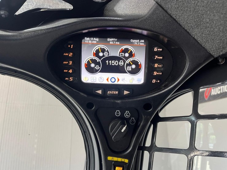 2023-bobcat-s650-image-25