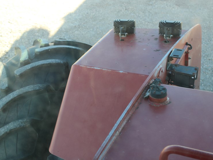 international-4100-image-94