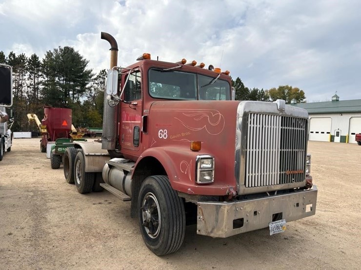 1989-international-9300-image-3