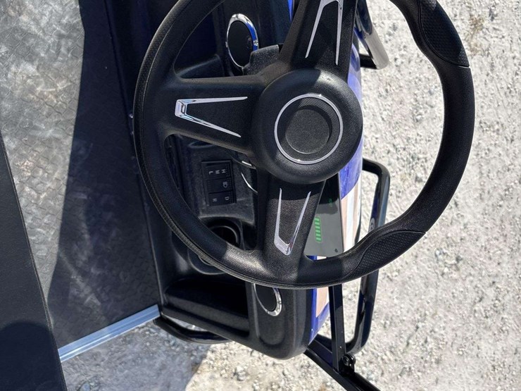 2025-electric-cart-image-9
