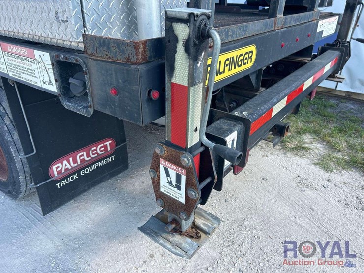 2016-ford-f550-image-38