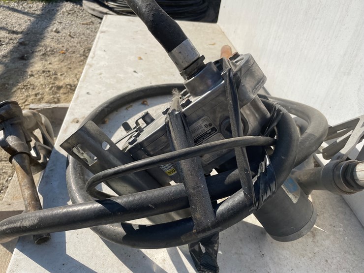 #1032-•-l-shaped-fuel-tank-image-7