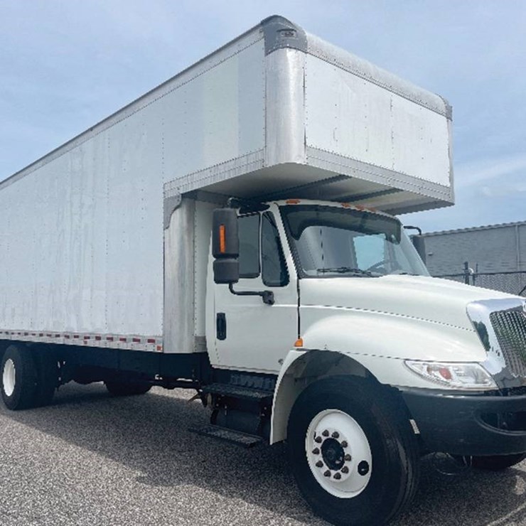 2019 INTERNATIONAL DURASTAR 4300