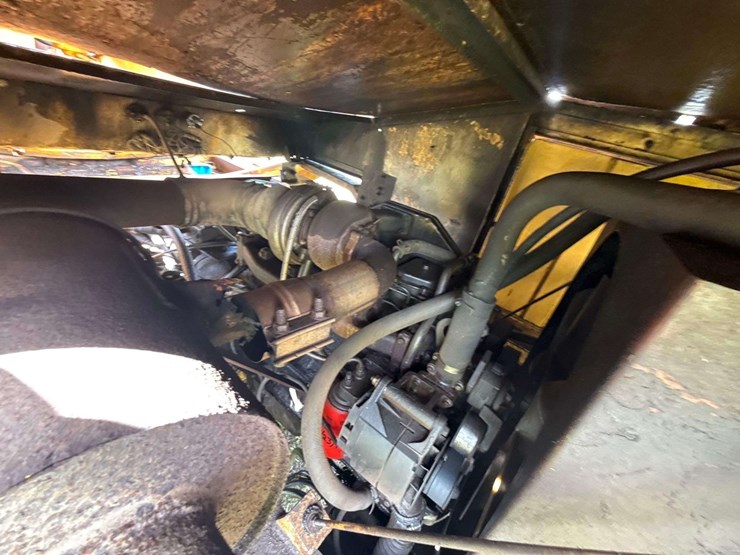 grove-4x4-rough-terrain-hydraulic-crane-image-22