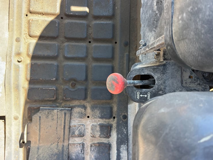 2014-kubota-rtv-x900-image-10