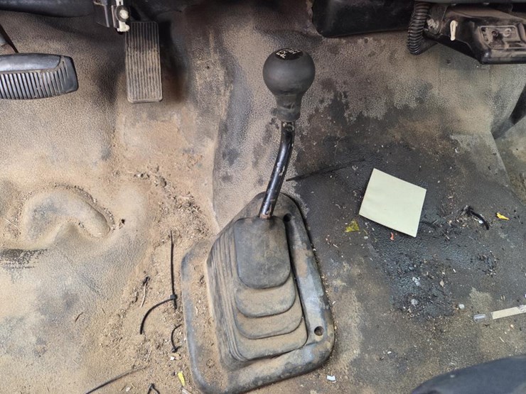 2005-ford-f550-xl-image-64