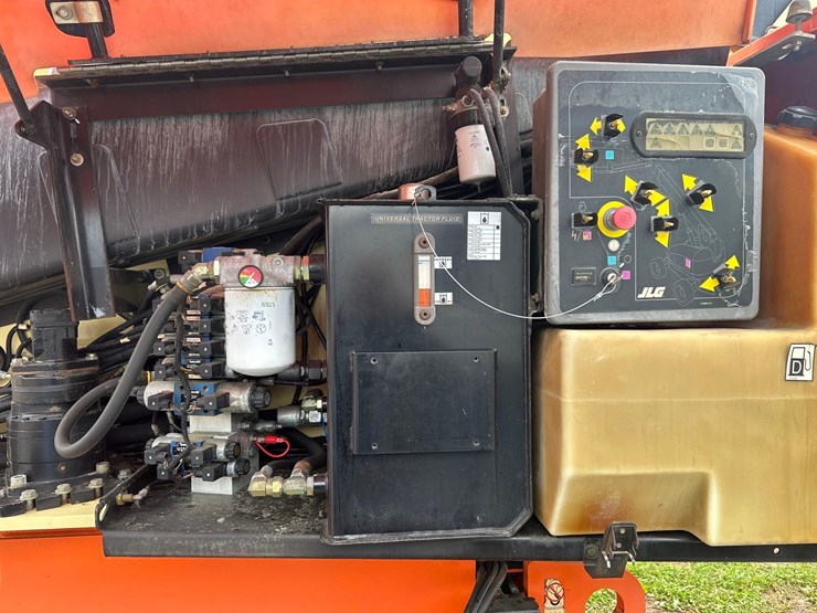 2007-jlg-660sj-image-11