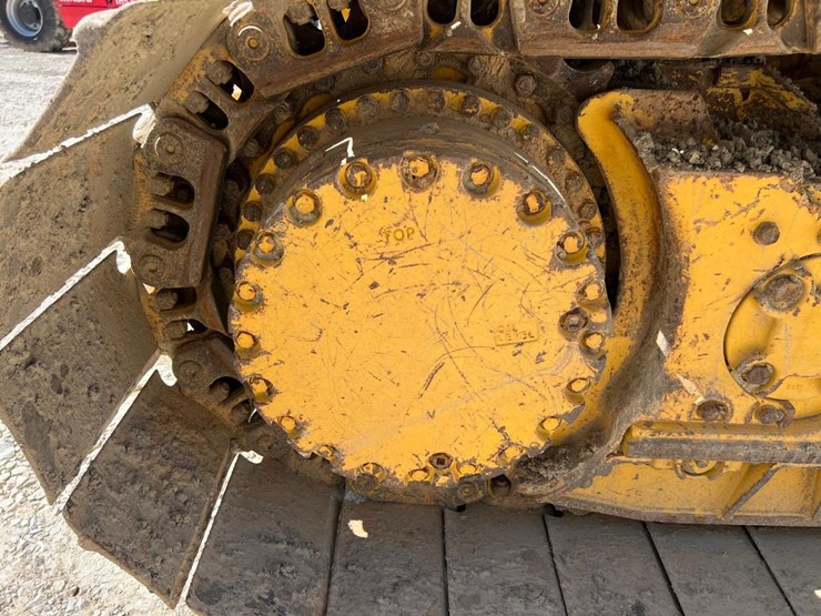 2016-komatsu-d61px-24-image-22