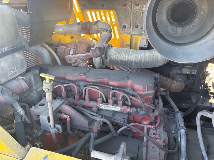 2012-hyundai-160d-7e-image-10