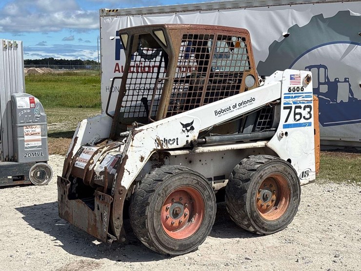2002-bobcat-763-high-flow-compact-wheel-loader-skid-steer-image-1