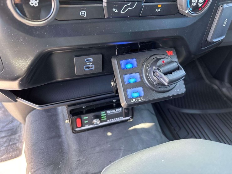 2023-ford-f150-image-22