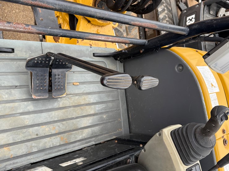 caterpillar-305e2-cr-image-28