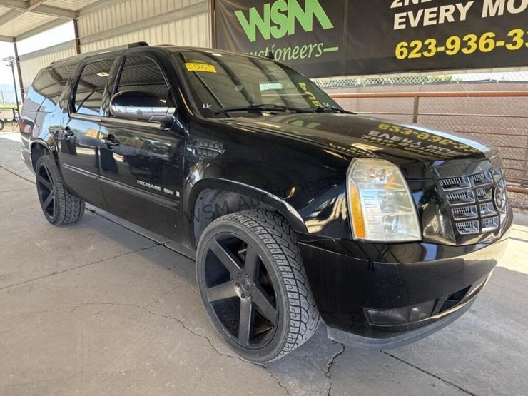 2007-cadillac-escalade-esv-image-2