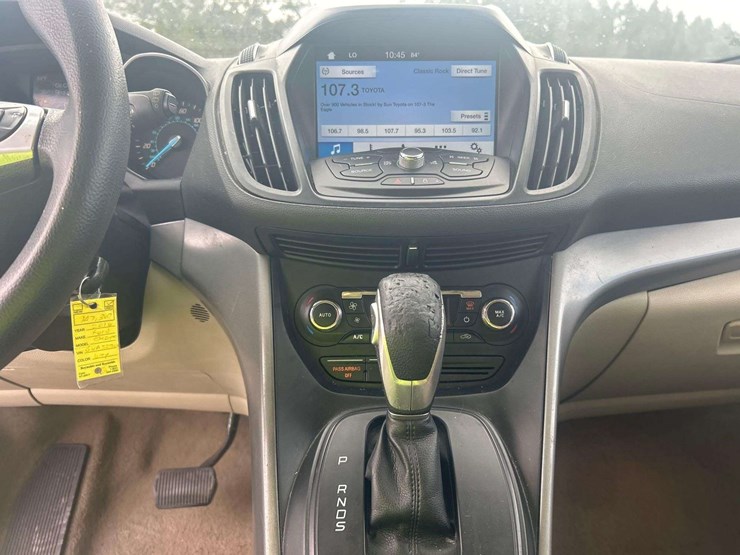 2016-ford-escape-se-image-17