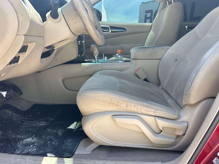 2014-nissan-pathfinder-image-13