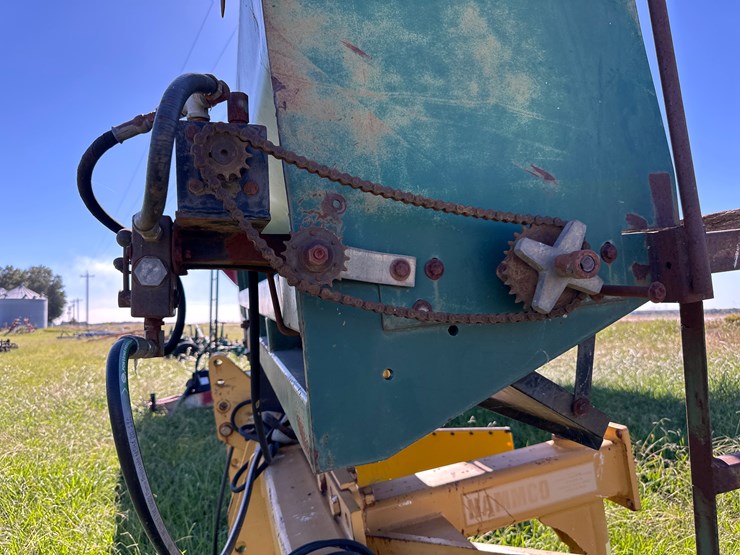 #32236-•-nammoc-levee-squeeze-w/marliss-levee-seeder-image-27