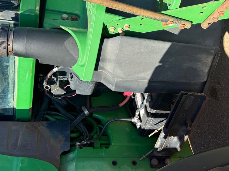 john-deere-8420-image-39