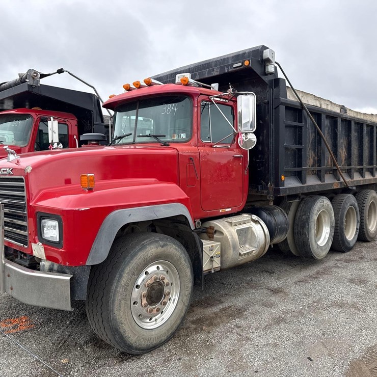 MACK RD688S