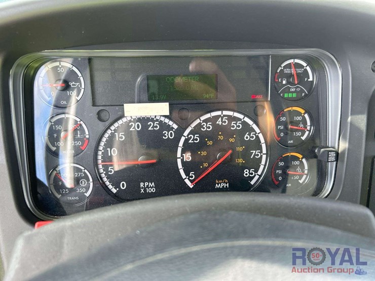 2016-freightliner-m2-106-altec-am50-50ft.-insulated-material-handling-bucket-truck-image-13