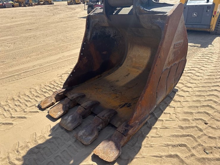 2018-volvo-ec480el-image-22