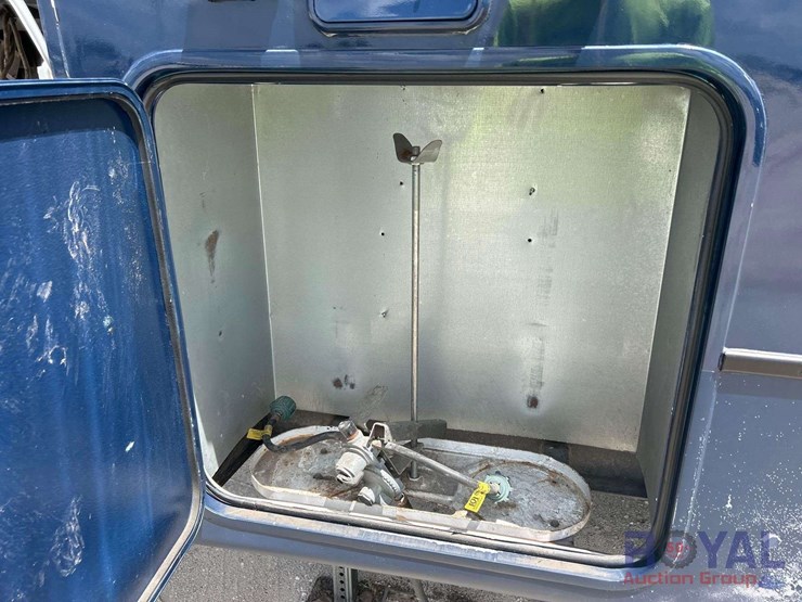 2008-41ft-kz-sportsman-police-bunk-5th-wheel-tri-axle-travel-trailer-image-29