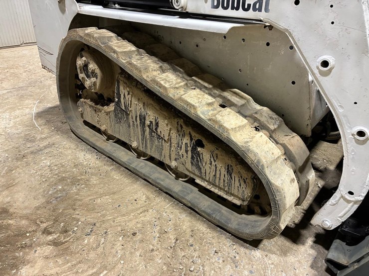bobcat-t140-image-12