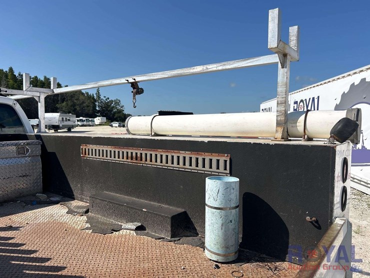 2011-ford-f350-image-29