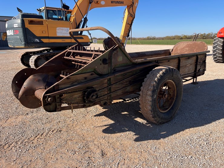 #t15024-•-john-deere-manure-spreader-image-6