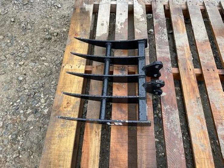 excavator-rake-image-2