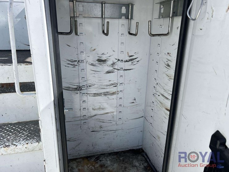 2016-freightliner-m2-106-altec-am50-50ft.-bucket-truck-image-27