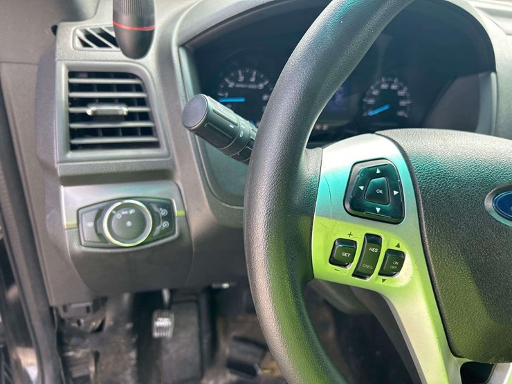 2013-ford-explorer-image-14