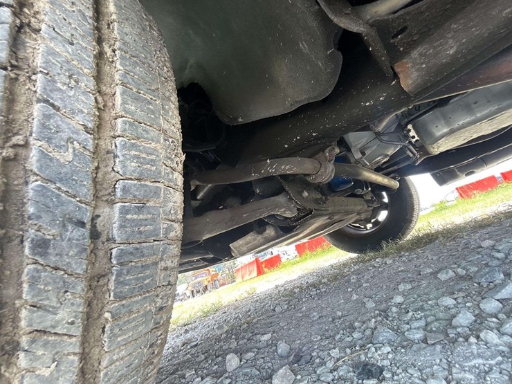 2017-chevrolet-tahoe-image-18