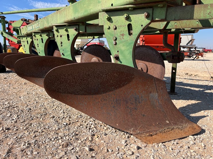 john-deere-1350-image-4