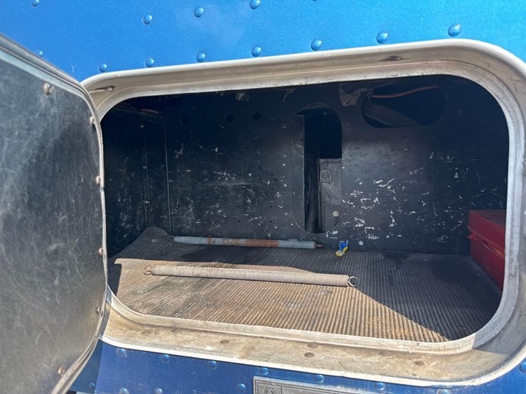 2012-kenworth-t660-image-19