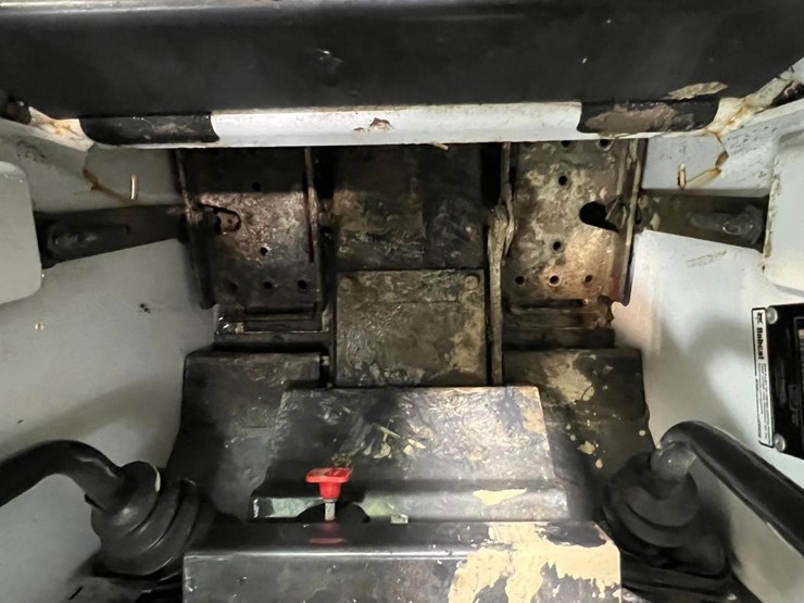 2017-bobcat-s70-image-25