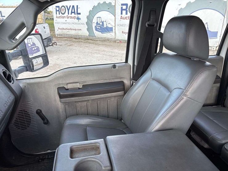 2012-ford-f550-image-30