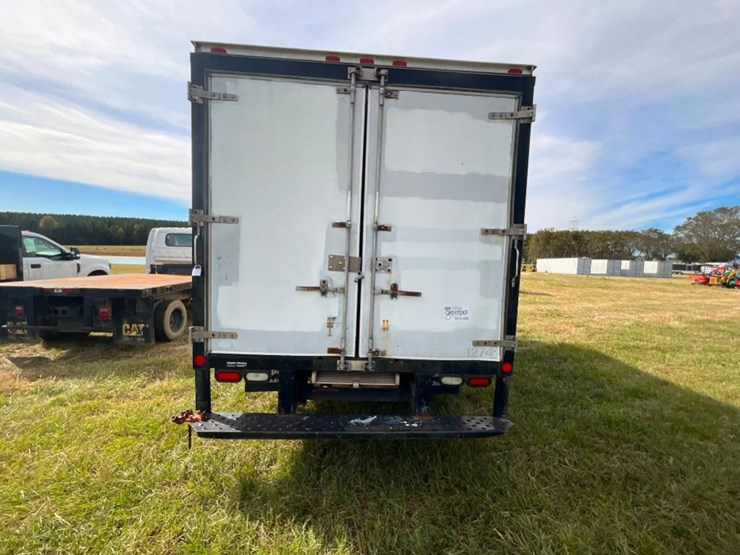 2014-ford-e350-image-11