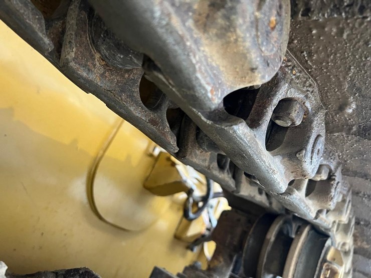 2020-caterpillar-d5k2-lgp-image-21