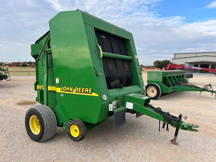 2000-john-deere-567-image-3