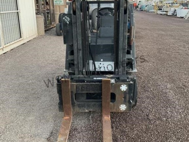 unicarrier-forklift-image-3