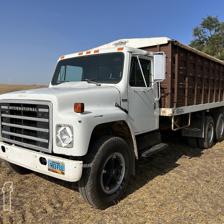 1982 INTERNATIONAL S1700