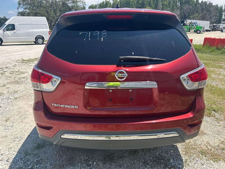 2014-nissan-pathfinder-image-26