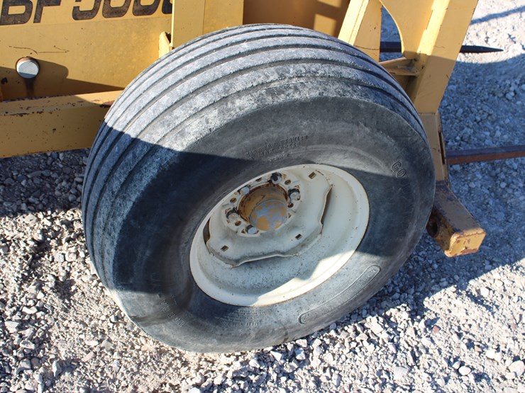 #2094-•-#2094-bf-5000-pull-type-round-bale-unroller-image-13