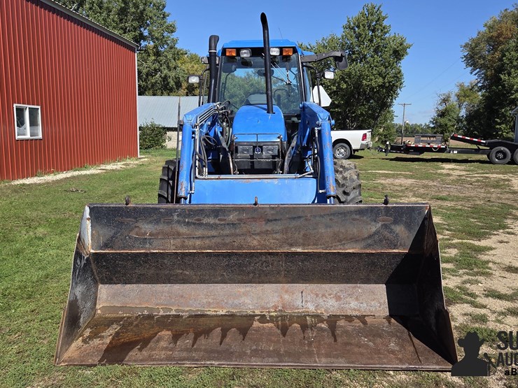 new-holland-ts110-image-2